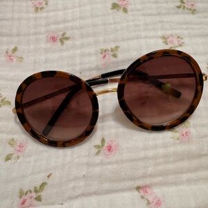 Tortoise Shell Round Sunglasses